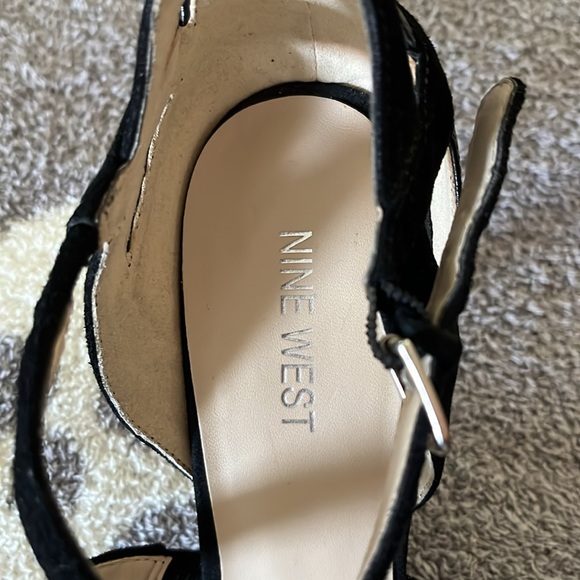 Nine West heels - Picture 4 of 5